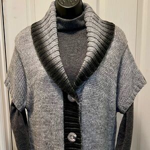 Gray Knit SS Cardigan with Pockets